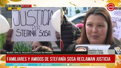 Choque fatal en Parana: familiares de Stefan&iacute;a Sosa marcharon por justicia